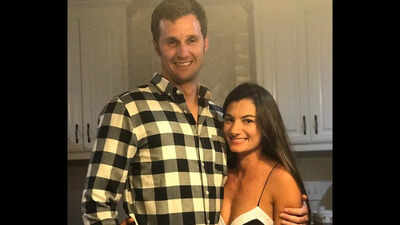 Texas man, charged with murder of his wife, escapes to Milan just before trial; Italy delays extradition, seeks formal assurance that there would be no death penlty