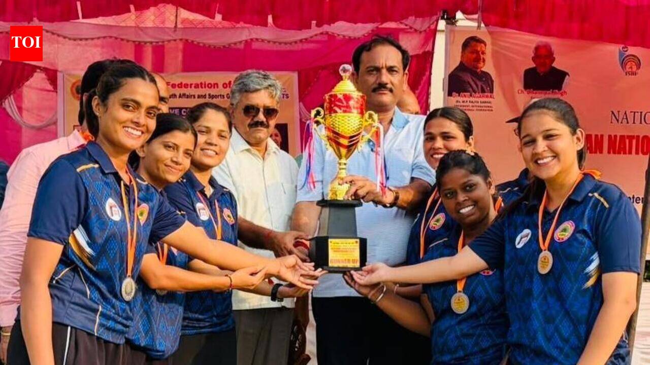 Rajasthan girls team wins silver medal in First Veteran National Shootingball Championship