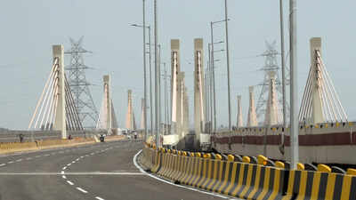 No median cuts, surface intersections on future high-speed NH corridors: NHAI