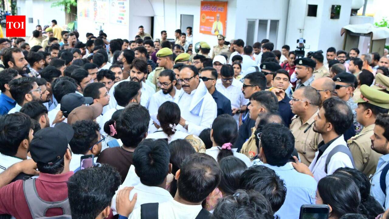 Dy CM hears public grievances at Janata Darshan
