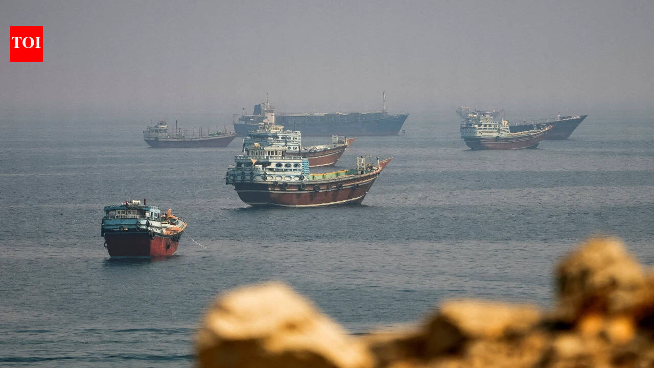 Iran ready reopen Hormuz within 7 days, negotiate if the US lifts blockade