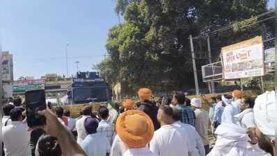 Tear gas, water cannons: Cops stop farmers from blocking GT Road for early paddy procurement