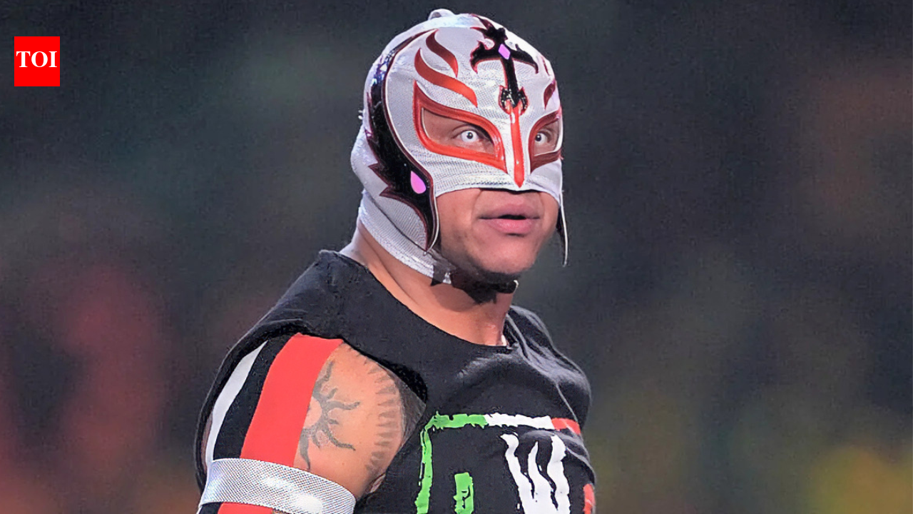 Rey Mysterio and his family