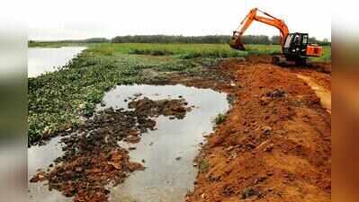 Karnataka lake desilting scam? CAG finds ₹3.22 crore paid for works using bikes, autos and cars instead of JCBs