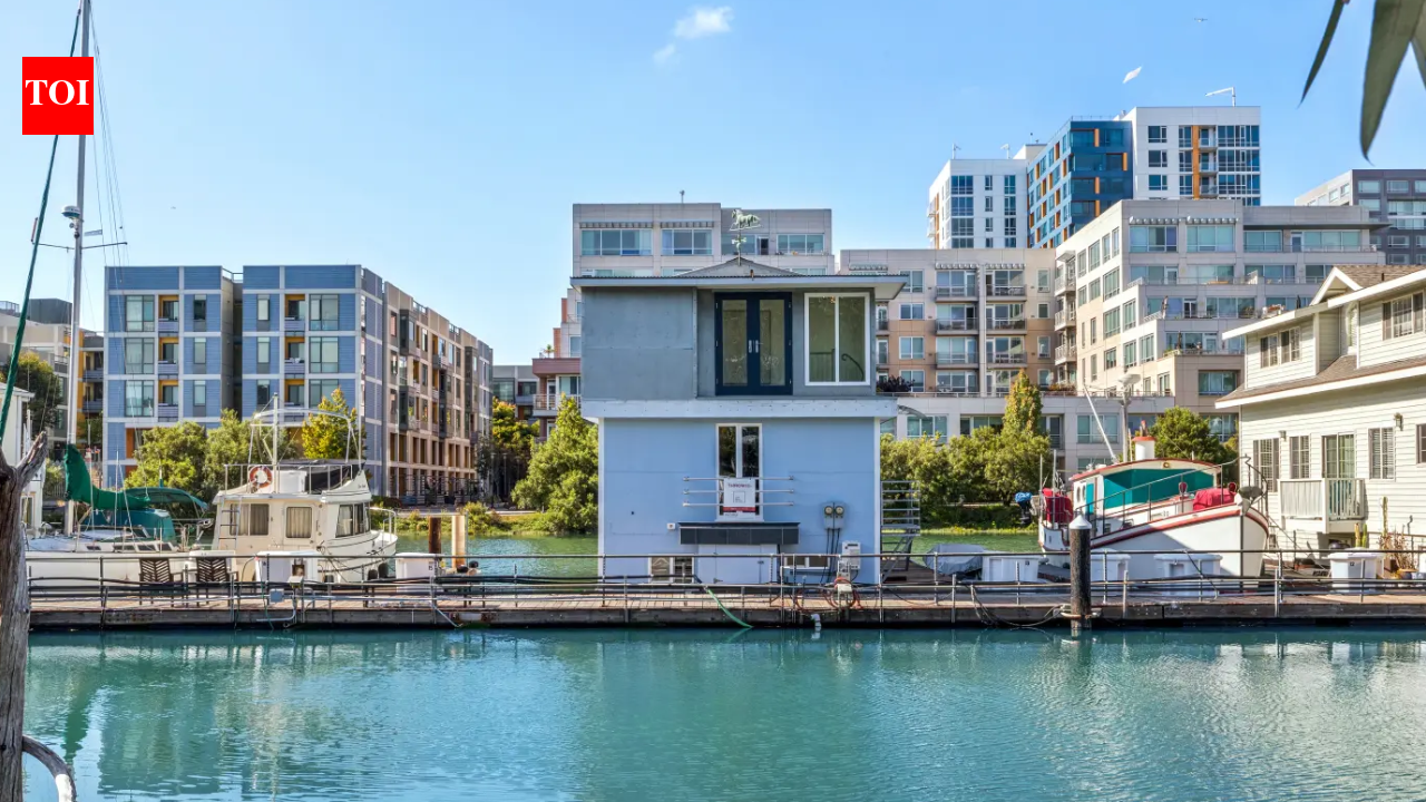 Rare Mission Creek Houseboat Sale: Floating home seeks $1.749 million; sales unusually infrequent