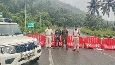 NH-157 Kalinga Ghat stretch shut amid landslide risk