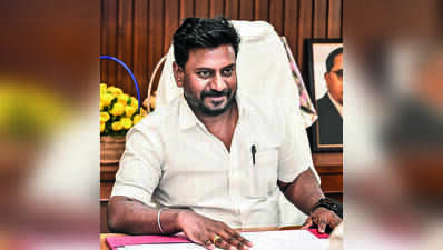 TN firm on two-language policy, will defend stand on Navodaya Vidyalaya: Education minister Rajmohan