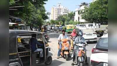 Sahakar Marg traffic eases after slip lanes, U-turn bottlenecks remain