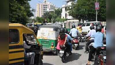 Sahakar Marg traffic eases after slip lanes, U-turn bottlenecks remain
