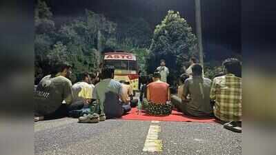 TU students block campus buses over ‘decade-old’ fitness lapses