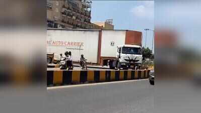 U-turns meant to ease Mahal Road traffic now choking it
