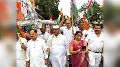 Cong demands CEC’s resignation