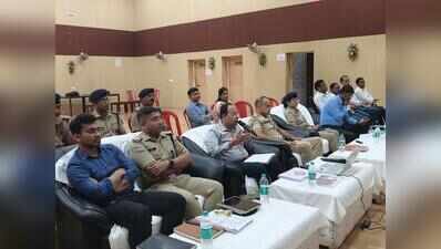 Fire dept deploys additional fire personnel for Pitripaksh Mela