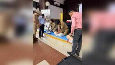 Cops’ response in ‘golden hour’ to save crash victims