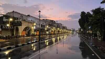Light splash as monsoon beats retreat