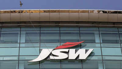 JSW set to enter e-trucks biz, seeks to drive sales