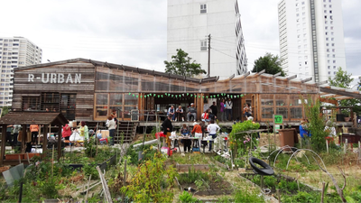 London residents are turning their food scraps into sauna fuel; the world's first community-powered sauna is being tested
