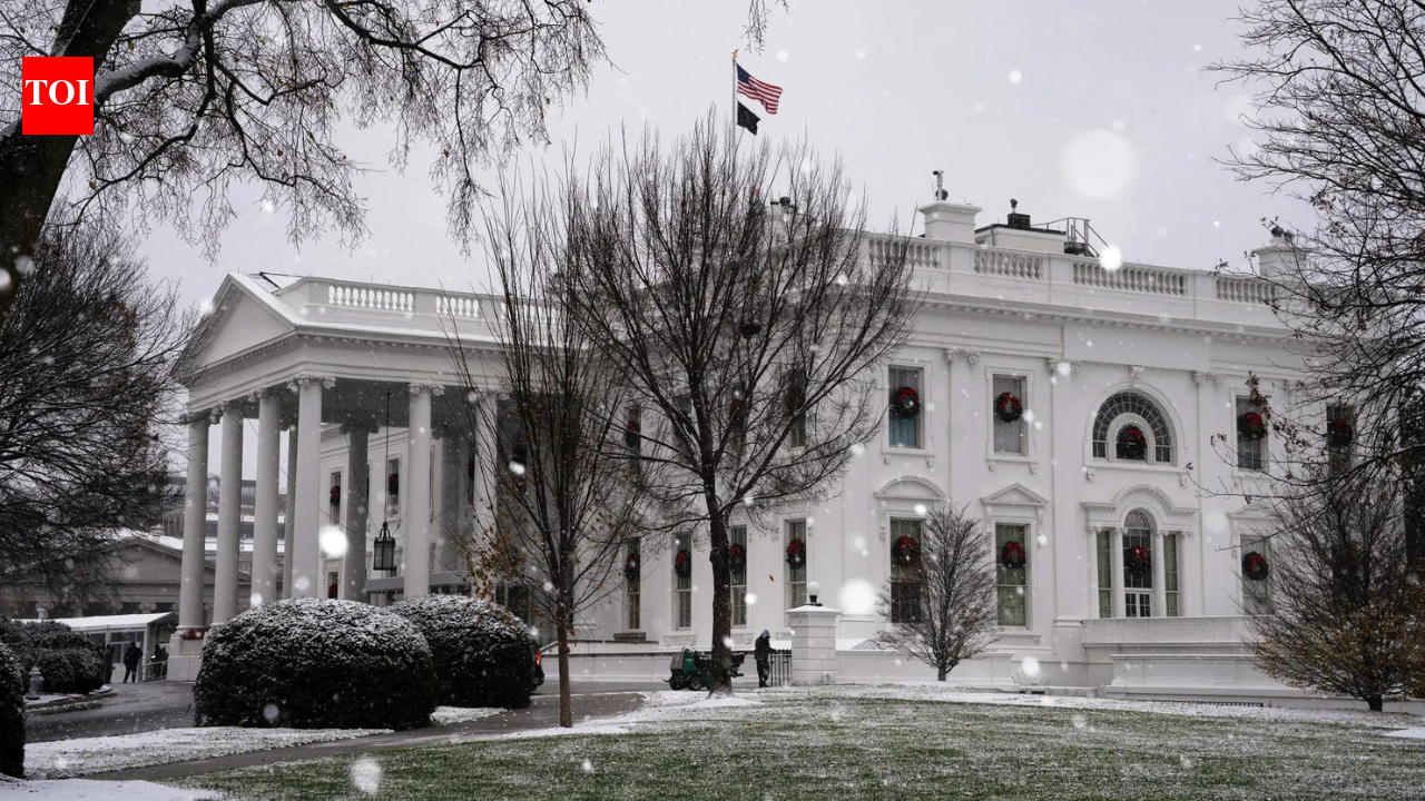 White House bars Politico reporter again despite judge's access order