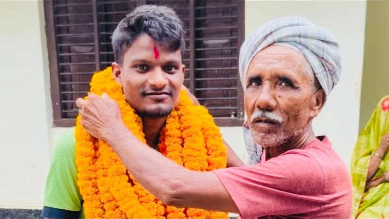 UP Auto Driver's Son Scores 627 in NEET 2026, Secures MBBS Seat at KGMU ...