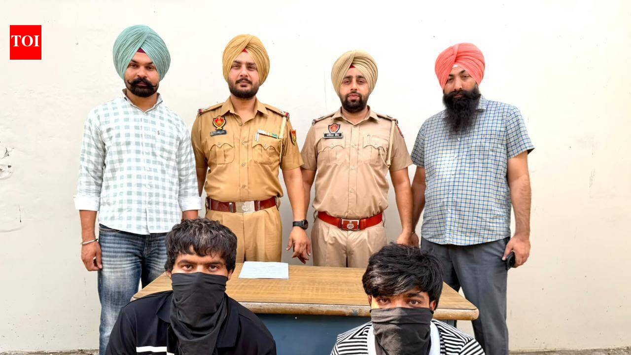 2 shooters of Sangwan gang held with pistols in Mohali
