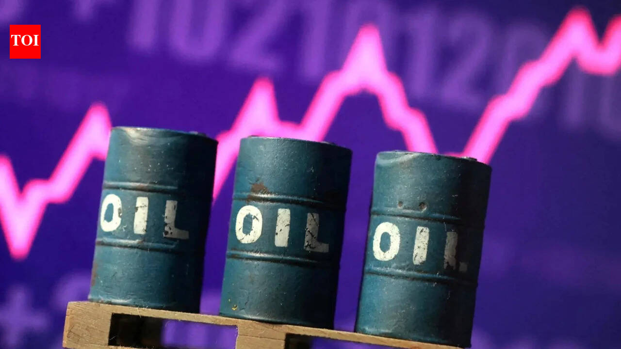 Oil prices slip 1% as traders hope for US-Iran truce amid fresh attacks on Saudi pipeline
