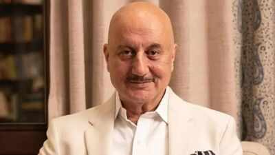 Anupam Kher reveals how sleepless nights led to manic depression diagnosis 10-12 years ago despite being ‘such a positive person’, going bankrupt and facial paralysis during 'Hum Aapke Hain Koun': ‘The psychiatrist said optimism is your problem’