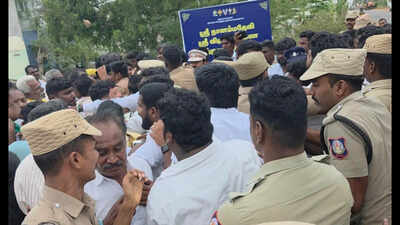 Protest by villagers halts pond desilting in Sulur; MLA alleges ‘misinformation’ by DMK functionary