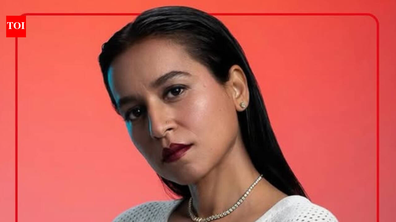Tillotama REACTS to troll saying she has 'anxiety issues'