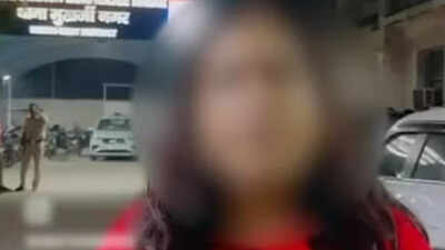2 held for 'harassing' Hindu College students in Delhi's Mukherjee Nagar; SUV seized