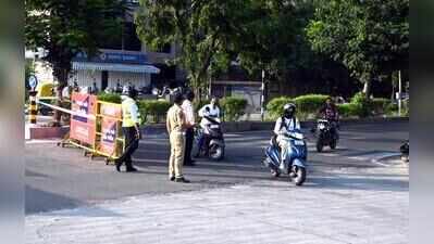 Ahmedabad: Makarba bridge spreads jams to Corporate Road