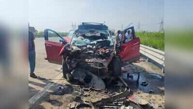 4 from Mumbai killed on e-way as SUV hit parked truck