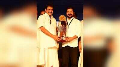 Revanth calls Sangh Parivar biggest threat to democracy, bats for Rahul as PM