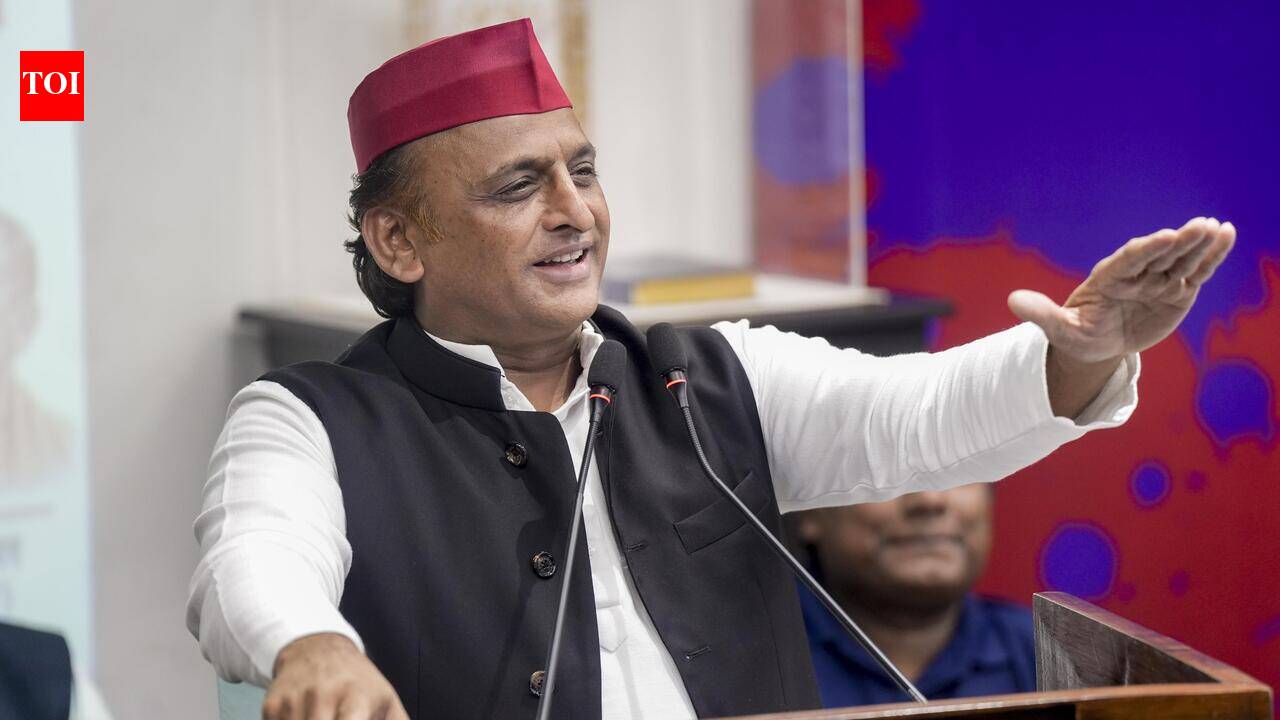 Akhilesh takes dig at BJP over Bareilly meet turnout
