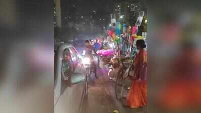 No-vending zones set up but hawkers still encroach footpaths in Noida Sector 78