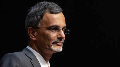Ties with US in 'uneasy equilibrium': CEA