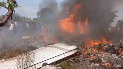 14 killed in Congo plane crash, two senior military officials among dead