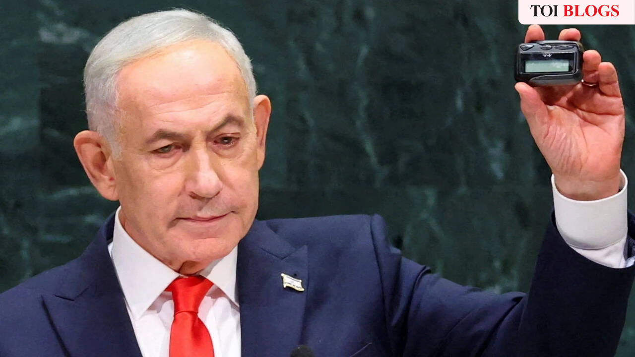 Benjamin Netanyahu walking out of the UN General Assembly during a speech by the Iranian president.