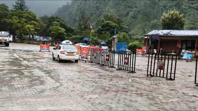 Gangotri, Yamunotri pilgrimage suspended amid weather department's red alert