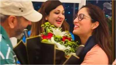 Yami Gautam's family celebrates her first National Award for 'Article 370' with hugs, flowers and besan ka halwa, sister Surilie captures the emotional moment