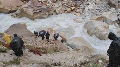 Maharashtra tourist goes missing after falling into gorge on Gangotri-Gomukh trek