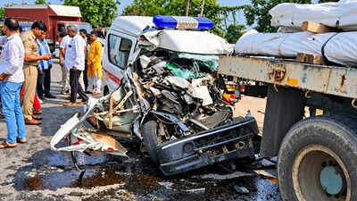 Ambulance rams into truck in Jhajjar, CISF inspector, wife among 3 killed; son critical