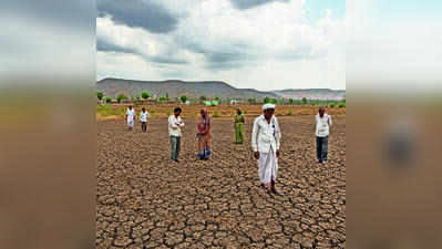 Thane netas donate to Maharashtra drought relief funds