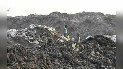Disaster alert: Dhapa bursts at seams with 1 cr tonne waste