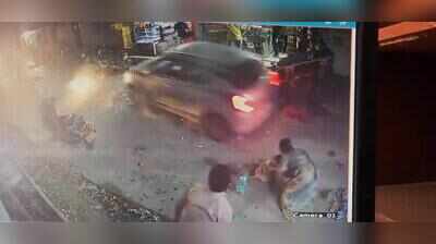 12 injured as car ploughs into Ganpati immersion procession in Diu