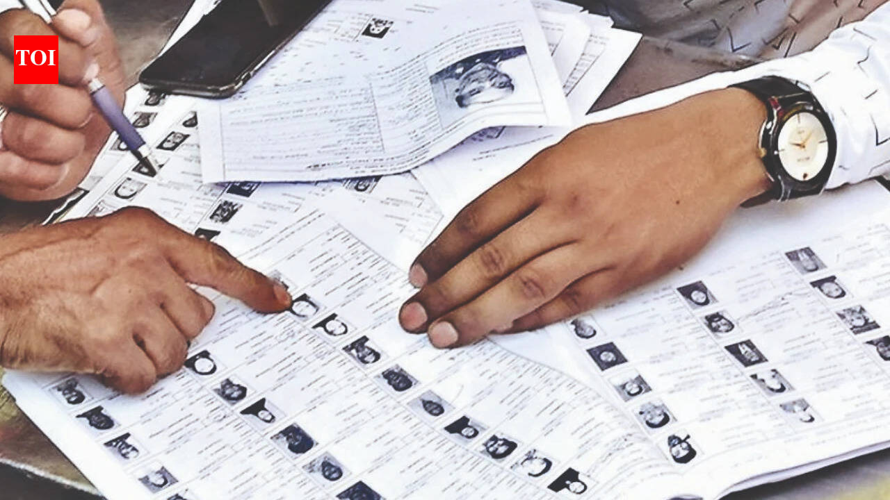 EC Backs Form 6 Declaration for SIR, Cites Supreme Court