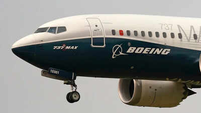 Boeing finds software glitch that may disable landing guidance on some 737 MAX jets