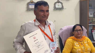 He cleared TGT exam 6 times and PGT 4 times; at 59, Vijay Kumar Sharma finally became a government teacher