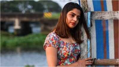 'Coming with ten cameras is difficult for me': Nikhila Vimal explains sudden media encounters; 'That is my problem, not yours'