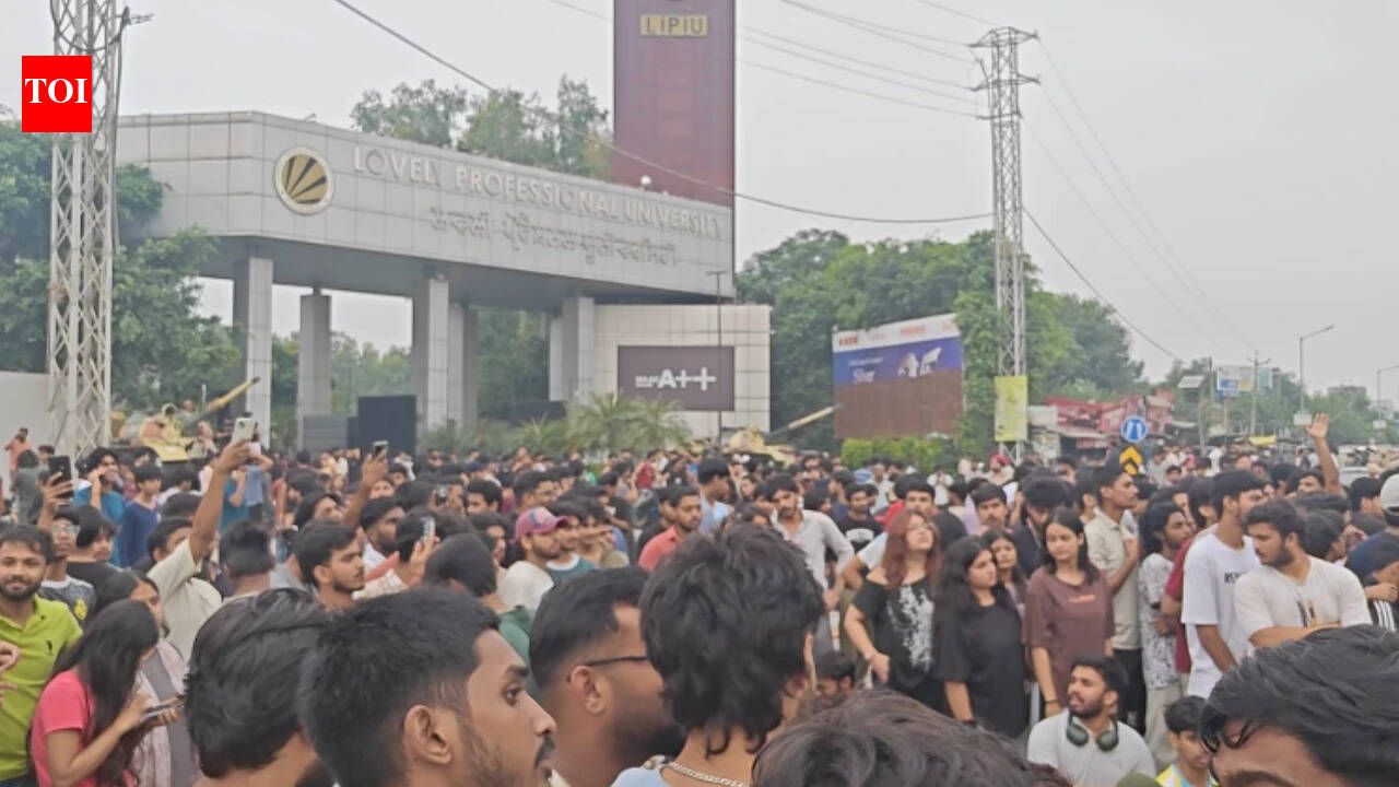LPU Students Vandalize Campus and Block Highway Over Rape Rumor