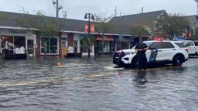 Powerful storm brings flooding, power cuts across northeastern US, 1 dead in New York